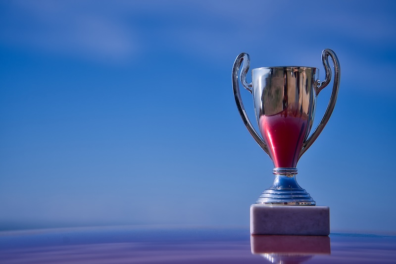 ตัวแทนจำหน่ายบัตรโดยสารดีเด่นจากหลายสายการบิน